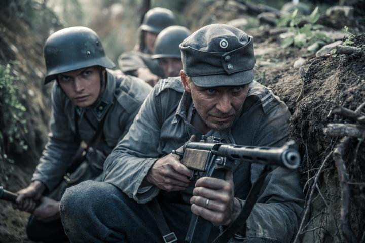 Johannes Holopainen, Elias Gould and Eero Aho in Unknown soldier (2017)