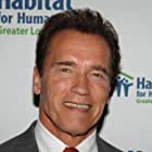 Arnold Schwarzenegger در نقش Roman