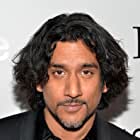 Naveen Andrews در نقش JonMaliki
