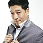 Peter Kim در نقش Dr. Lau