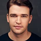 Burkely Duffield در نقش Young Hudson