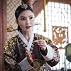 Seon-joo Jo در نقش Queen Dowager Jo